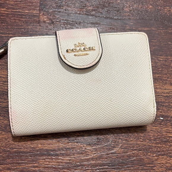 Coach Ivory Women's Wallet - Picture 1 of 1